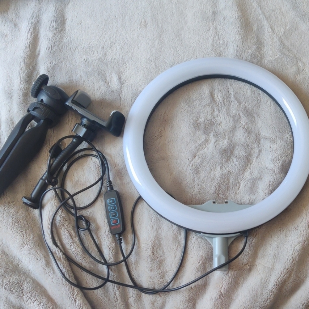 LED Ring Light/Selfie Light with Adjustable Phone Mount